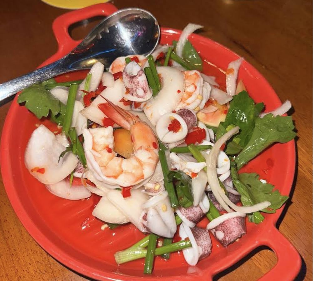 MOOD Bar — Thai seafood salad with prawns and squid